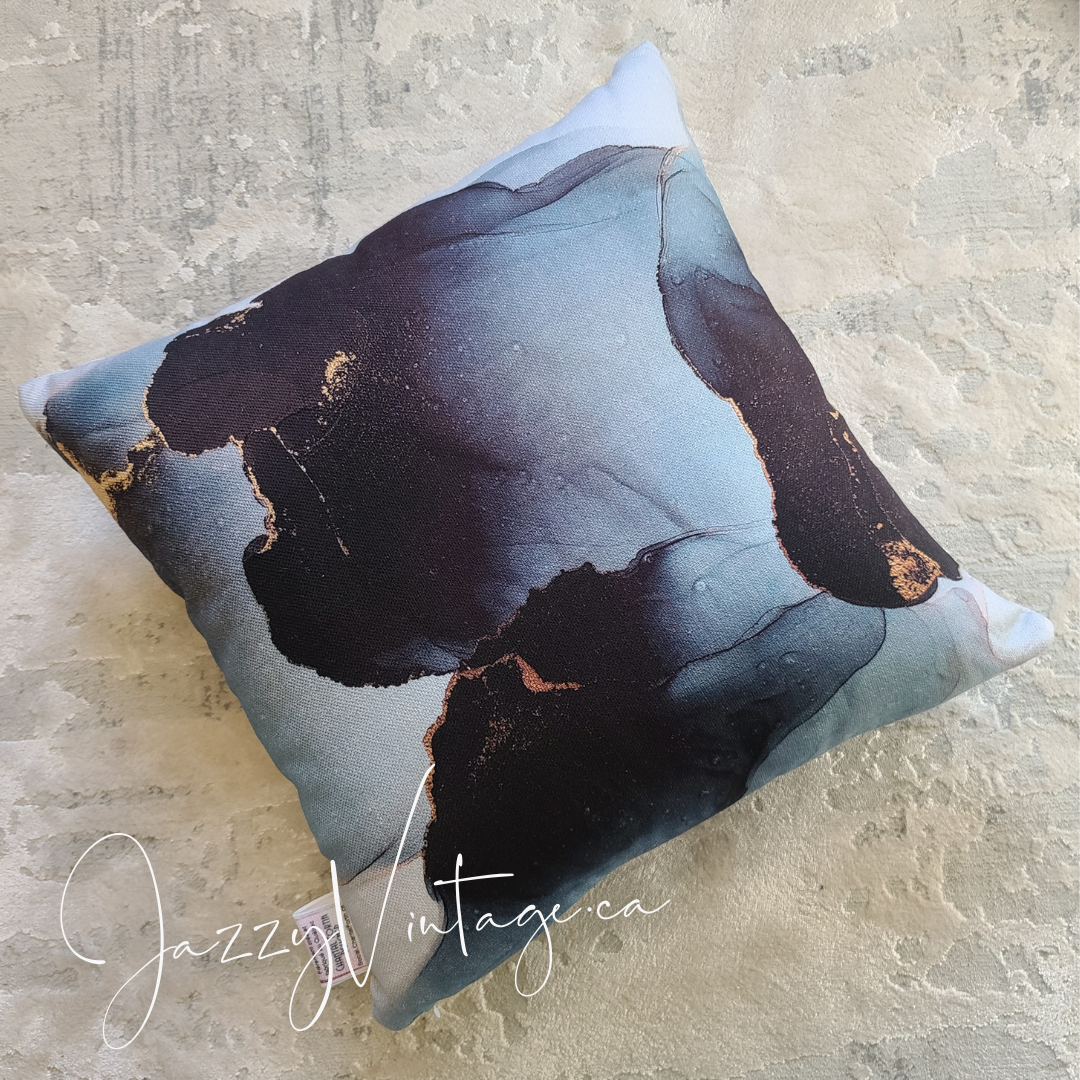 Oblivion cushion cover